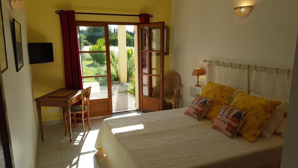 알렝 Lamanderie En Provence B&B 객실 사진
